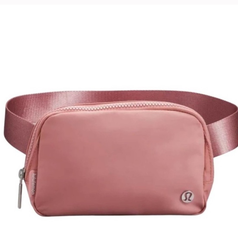 Lululemon rose pink everywhere Fanny pack Bag